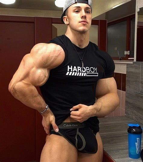 muscle worship myvidster